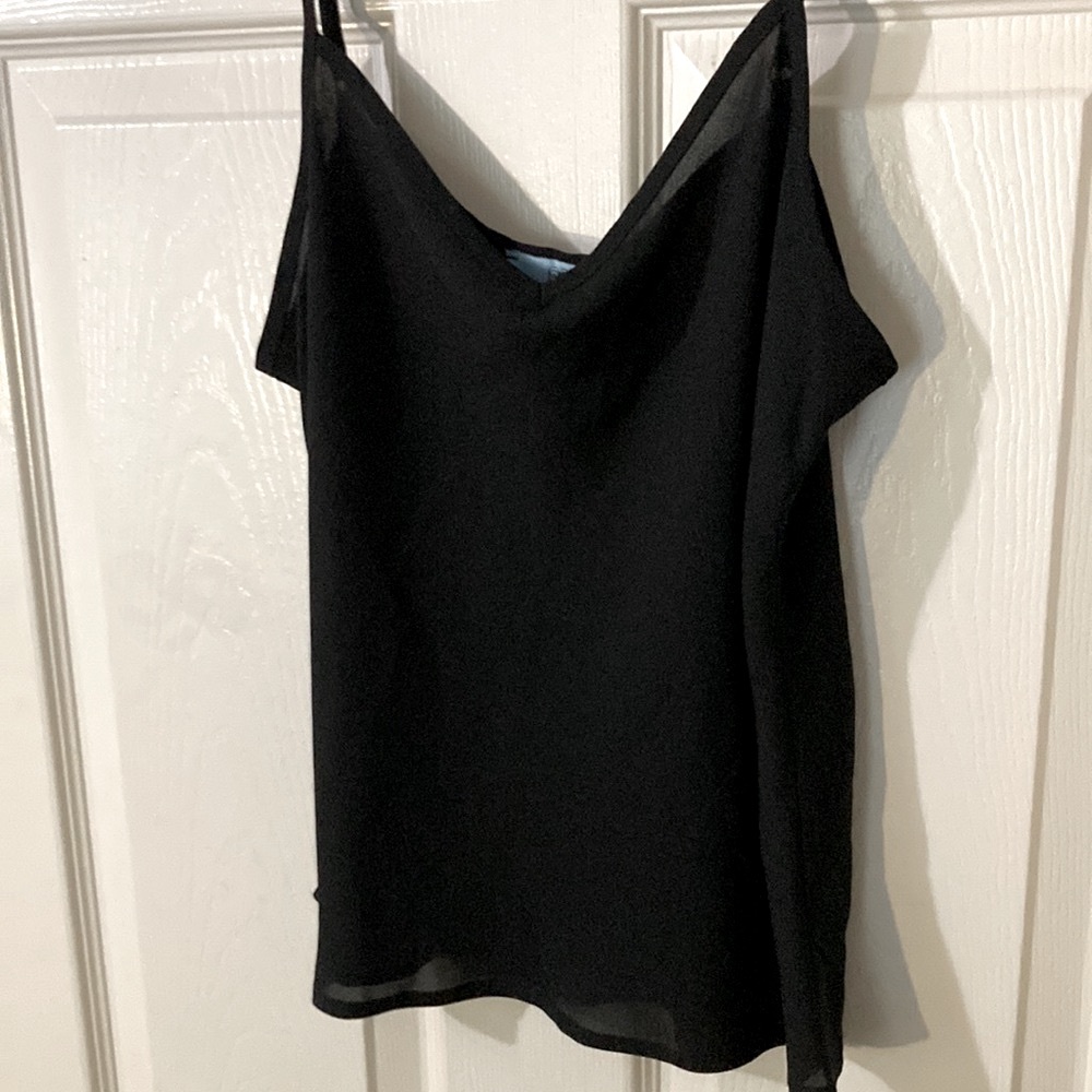 NWOT CeCe V Neck Silky Feel Camisole Womens Small